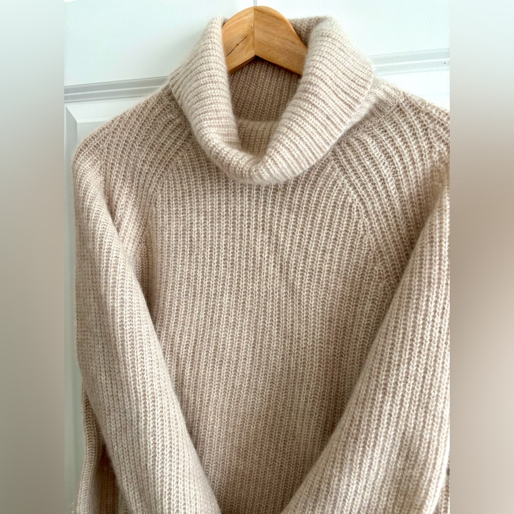 Cashmere Turtleneck Ribbed Sweater XL - Picture 3 of 8